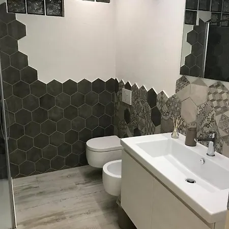 Bright Newly Renovated Apartment * Saint-Pierre