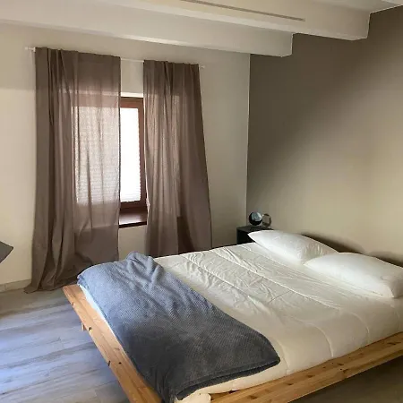 Apartamento Bright Newly Renovated Apartment